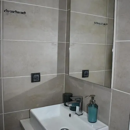 Eagle View Milmari N81