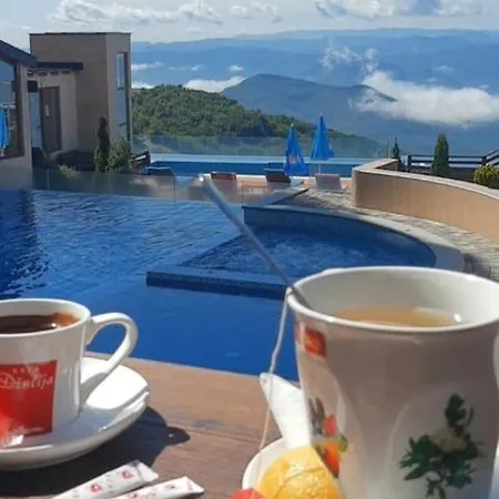 Apartment Eagle View Milmari N81