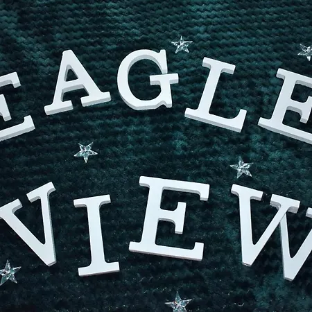 Eagle View Milmari N81 Apartment